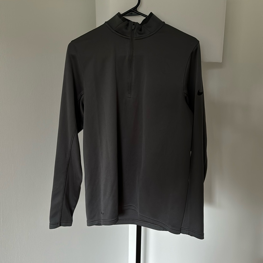 Nike three-quarter zip dry fit size small